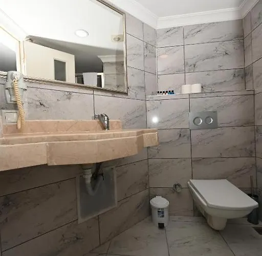 Hotel Nkalbatros 3*