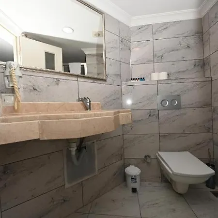 Hotell Secret Cistern 3*